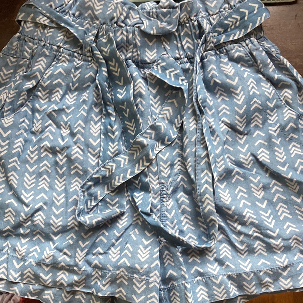 Thread & Supply blue with white arrows and 2 large pockets